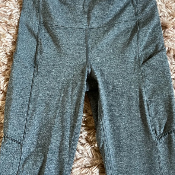 Lululemon speed up tight - Picture 5 of 9